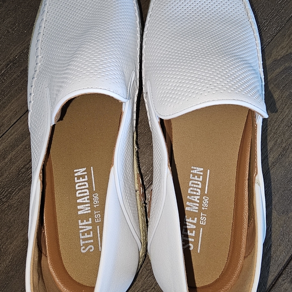 NWOB Steve Madden White Men's Leather Loafers/Shoes Great For Vaca!! Size 11.5 - Picture 5 of 6